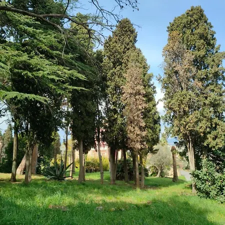 Apartment Host4u - Cozy Loft At Rambaldy's Castle In Imperia