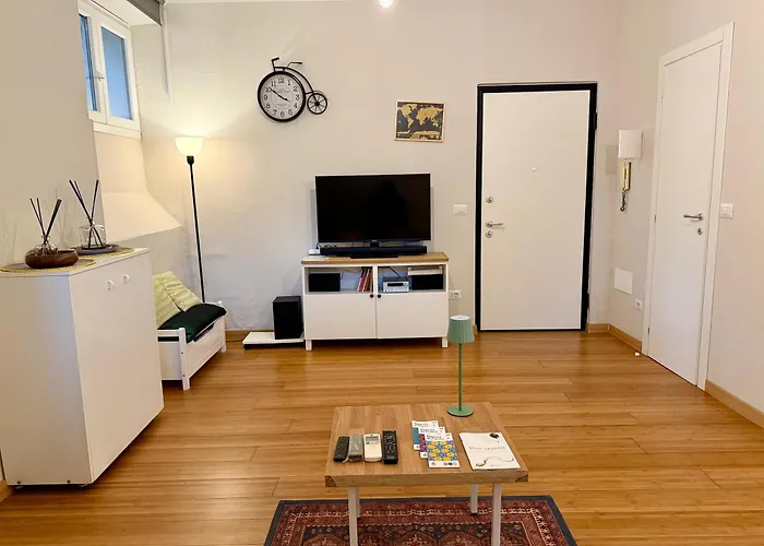 Host4u - Cozy Loft At Rambaldy's Castle In Imperia Apartment Poggi