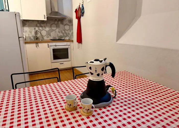 Host4u - Cozy Loft At Rambaldy's Castle In Imperia