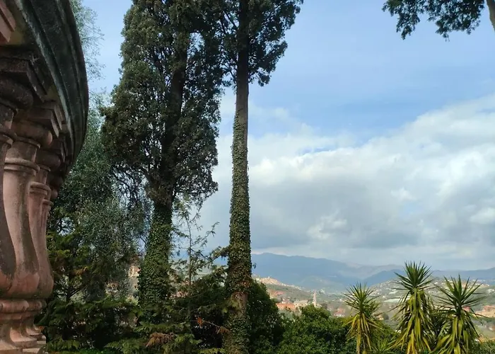 Apartment Host4u - Cozy Loft At Rambaldy's Castle In Imperia Poggi