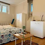 Host4u - Cozy Loft At Rambaldy's Castle In Imperia Appartement