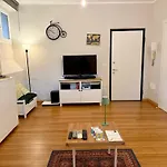 Host4u - Cozy Loft At Rambaldy's Castle In Imperia Appartement Poggi