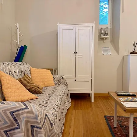 Host4u Imperia - Cozy Loft At Historical Rambaldy's Castle *