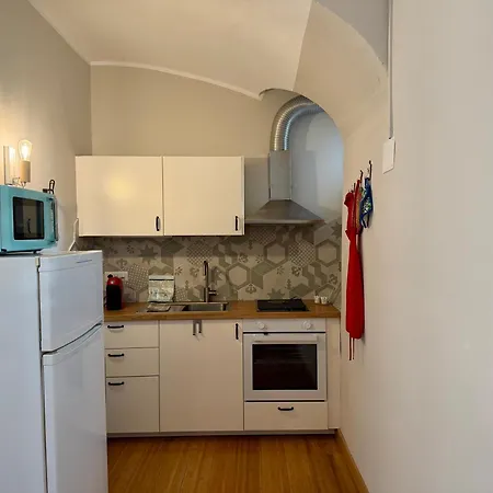 Host4u Imperia - Cozy Loft At Historical Rambaldy's Castle *
