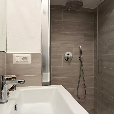 Appartement Host4u - Cozy Loft At Rambaldy's Castle In Imperia