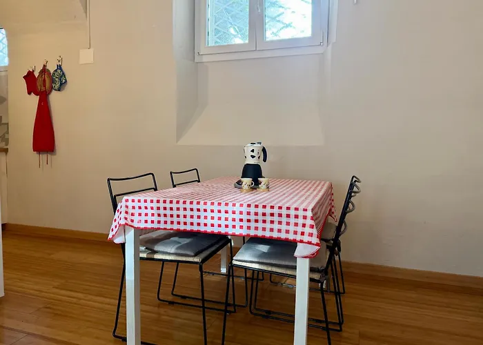 Διαμέρισμα Host4u - Cozy Loft At Rambaldy's Castle In Imperia Poggi