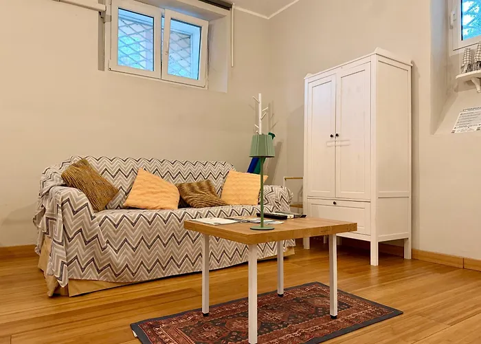 Host4u - Cozy Loft At Rambaldy's Castle In Imperia Apartment