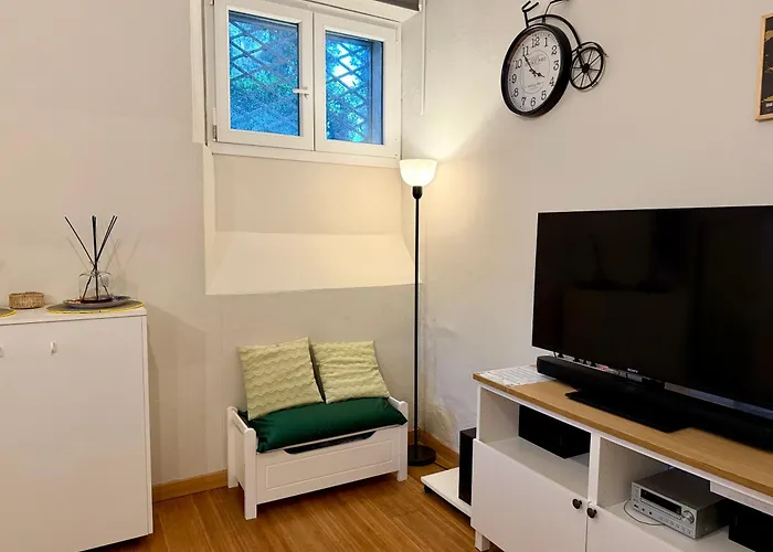 Lägenhet Host4u - Cozy Loft At Rambaldy's Castle In Imperia Poggi