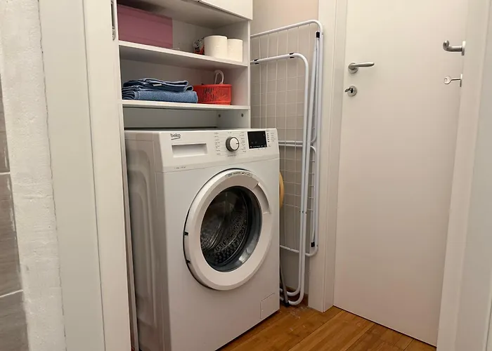 Host4u - Cozy Loft At Rambaldy's Castle In Imperia Lägenhet *