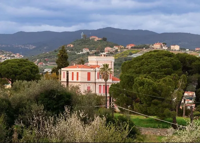 Host4u - Cozy Loft At Rambaldy's Castle In Imperia * Poggi